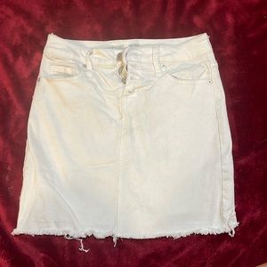 White denim skirt